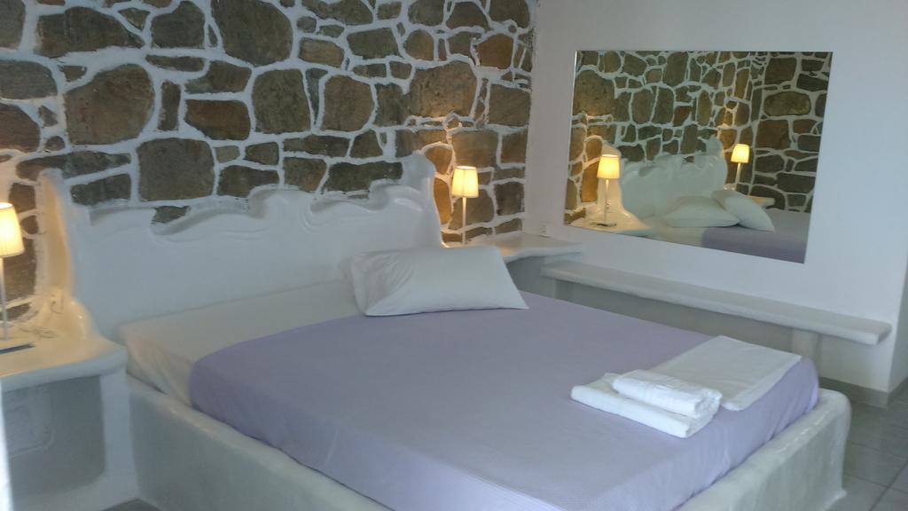 Hotel Adamas Exteriér fotografie